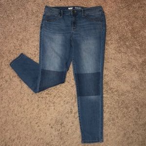 Like New Mossimo Denim Mid Rise Jeggings Sz 12/31